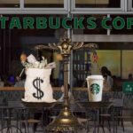 Ako spoločnosť Starbucks získava pôžičku zadarmo od svojich zákazníkov